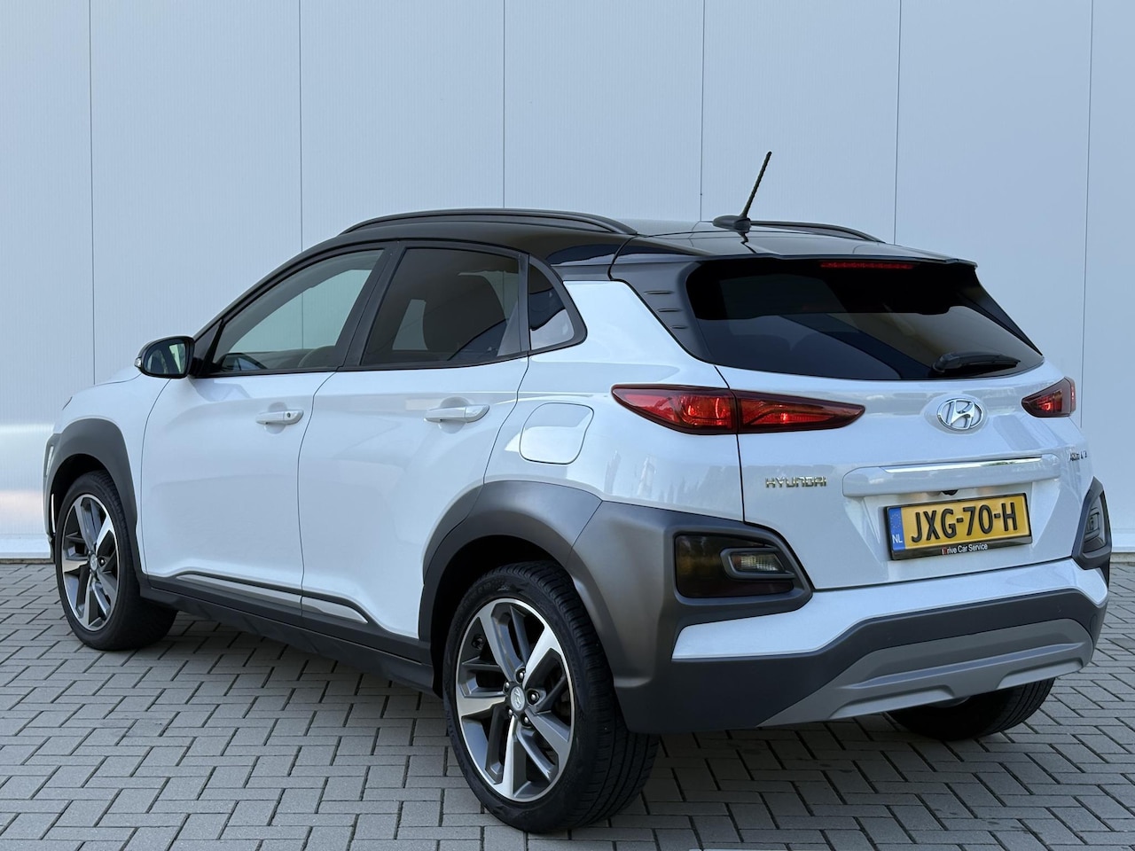 Hyundai Kona - 1.0 T-GDI Fashion | Camera | LKA | Stoelverwarming | Stuurverwarming | Carplay | Mooie uit