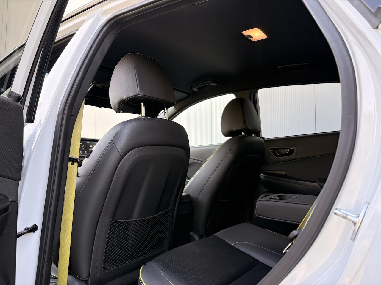 Hyundai Kona - 1.0 T-GDI Fashion | Camera | LKA | Stoelverwarming | Stuurverwarming | Carplay | Mooie uit