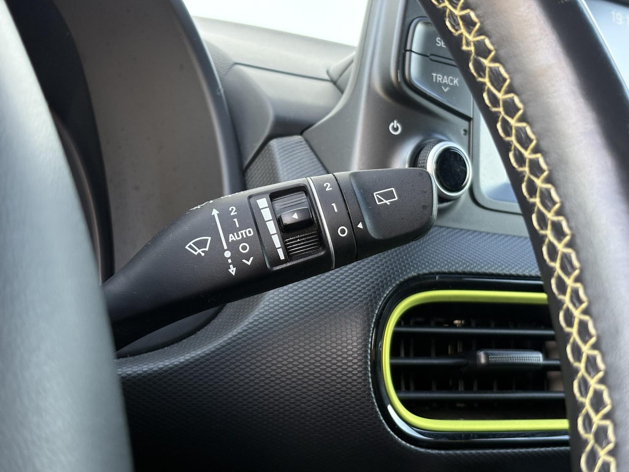 Hyundai Kona - 1.0 T-GDI Fashion | Camera | LKA | Stoelverwarming | Stuurverwarming | Carplay | Mooie uit