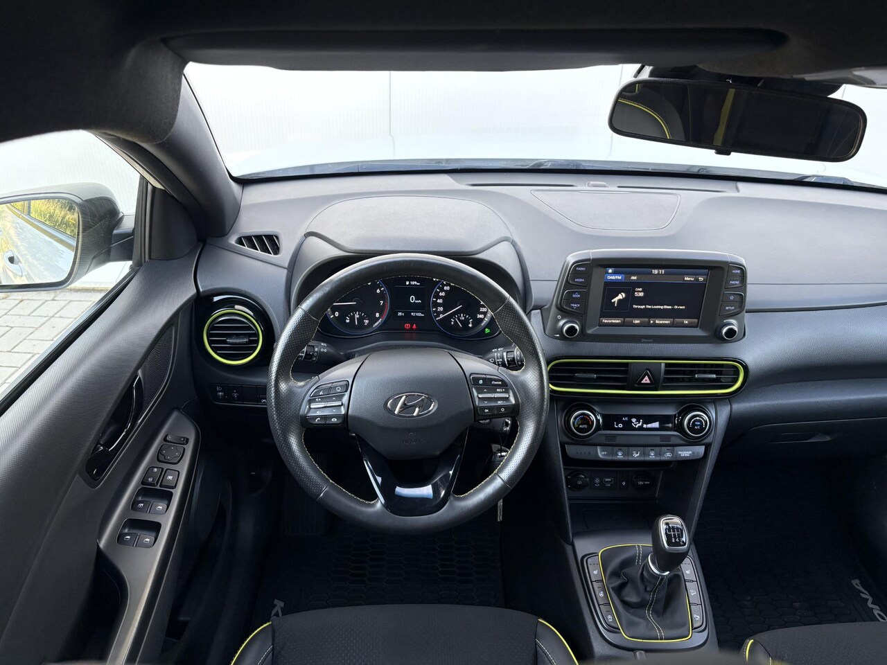 Hyundai Kona - 1.0 T-GDI Fashion | Camera | LKA | Stoelverwarming | Stuurverwarming | Carplay | Mooie uit