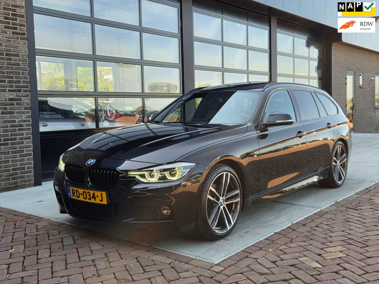 BMW 3-serie Touring - 320i High Executive | M-Sport | Pano | Trekhaak - AutoWereld.nl