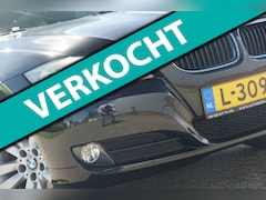 BMW 3-serie Touring - 318i | Black Sapphire | Xenon/PDC V+A/NAV/LMV/Cruise/AC - Keurig