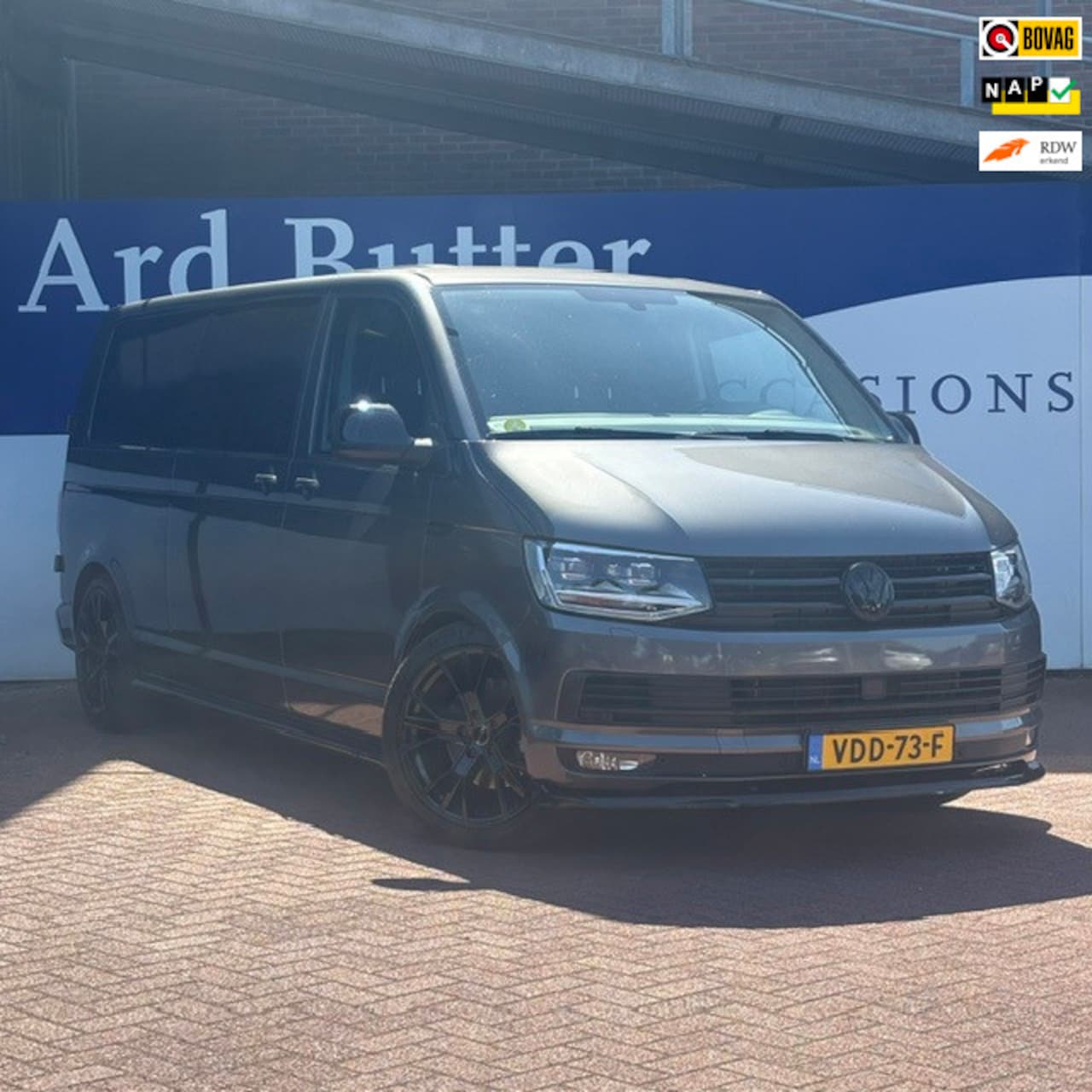Volkswagen Transporter - 2.0 TDI L2H1 DC Highline+Led+Navigatie+stoel-verw= OKT -2019 SUPER + MARGE !! - AutoWereld.nl