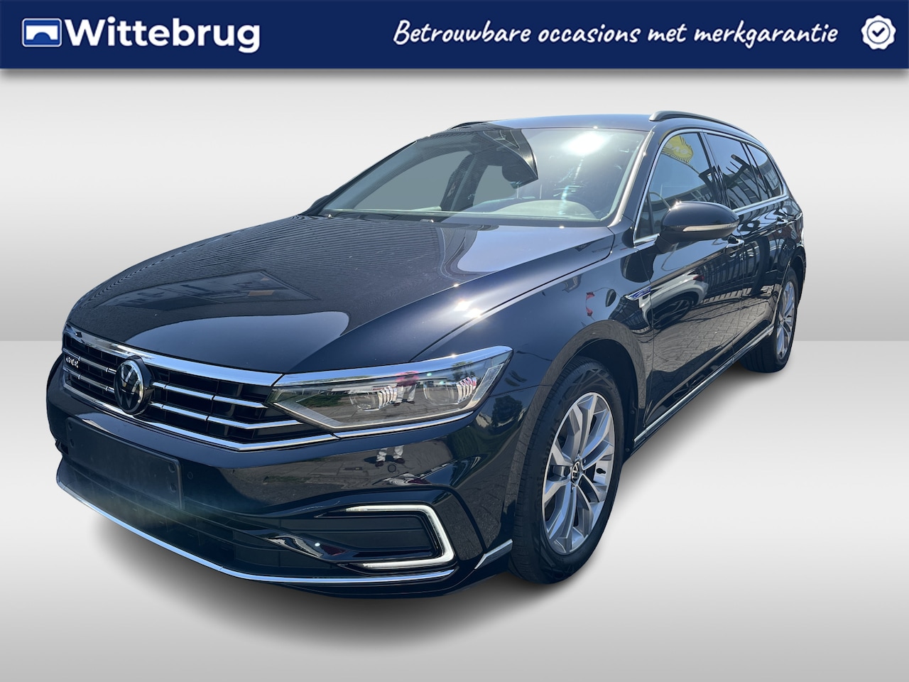 Volkswagen Passat Variant - 1.4 TSI PHEV 218pk GTE DSG Automaat Stoelverwarming / Parkeersensoren / Navigatie / LED Ma - AutoWereld.nl