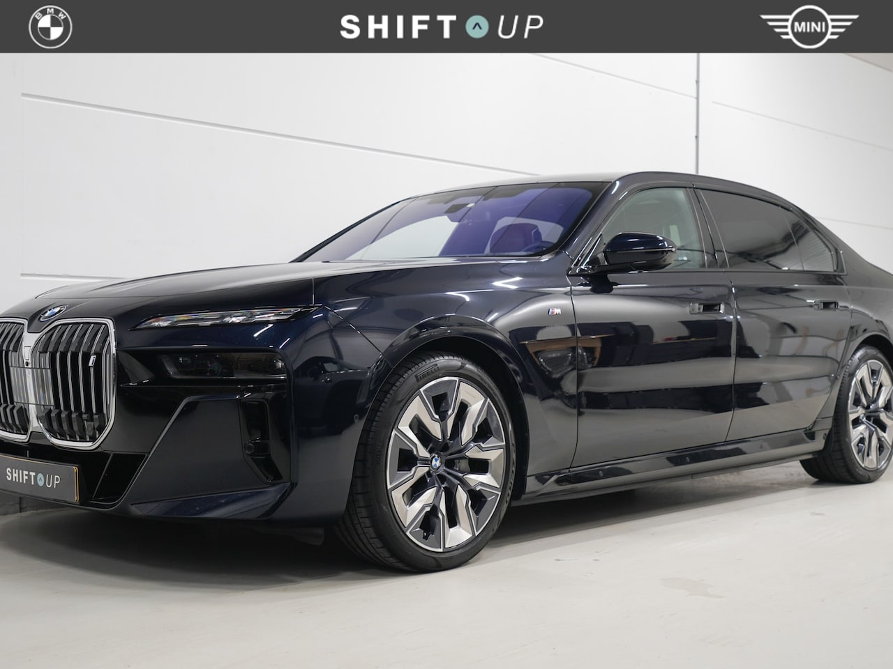BMW i7 - xDrive60 106 kWh M-Sport | Bowers Wilkins | Theatre Screen | Driving Assistant Prof - AutoWereld.nl