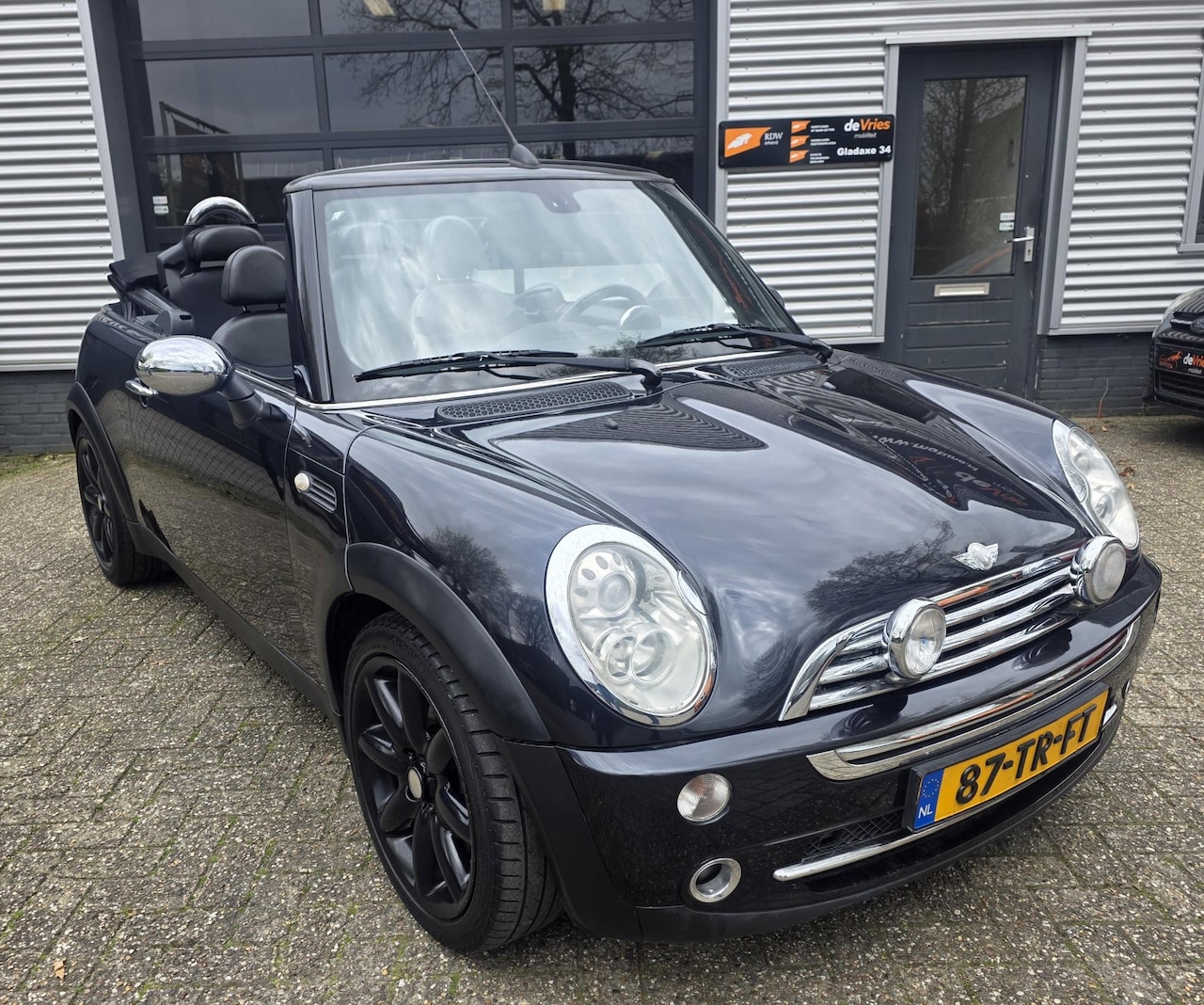 MINI Cabrio - 1.6 Cooper Chili **CLIMA-NAP-CRUISECTRL** - AutoWereld.nl