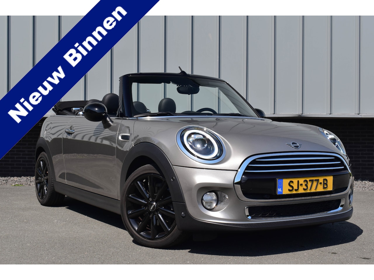 MINI Cabrio - 1.5 Cooper Chili | Leder | NL Auto | Carplay | Keyless | Dealer. OH - AutoWereld.nl
