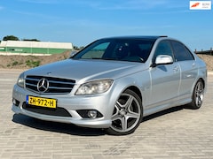 Mercedes-Benz C-klasse - 350 AMG LINE PANO AUTOMAAT FULL OPTION C63 VELGEN LEER GROOT NAVI