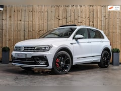Volkswagen Tiguan - 2.0 TSI 4Motion 3X R-Line *Pano*Head-Up*Camera*Leder*Trekhaak