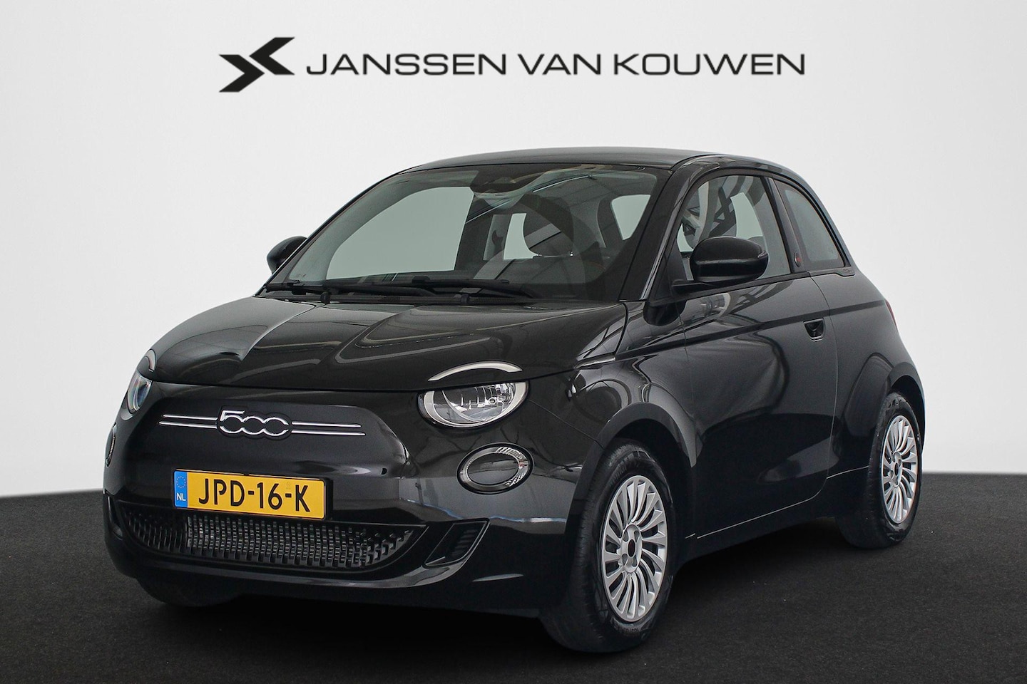 Fiat 500 - RED 42 kWh 2+6 jaar Garantie | Carplay | Airco - AutoWereld.nl