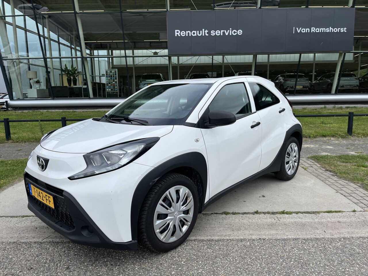 Toyota Aygo X - 1.0 VVT-i MT / Airco / - AutoWereld.nl