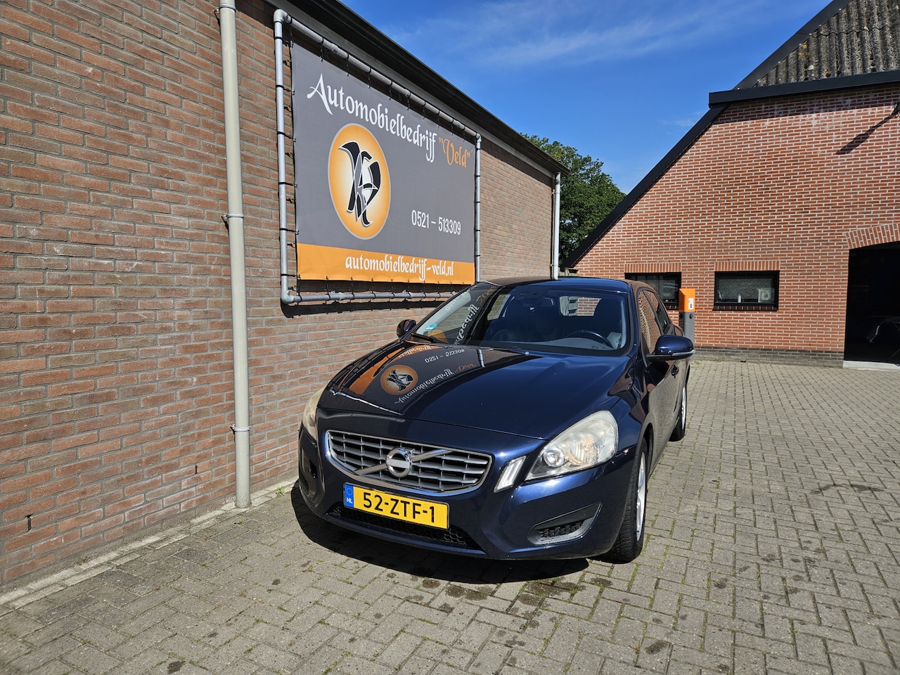 Volvo V60 - 2.0 D4 Kinetic 2.0 D4 Kinetic - AutoWereld.nl