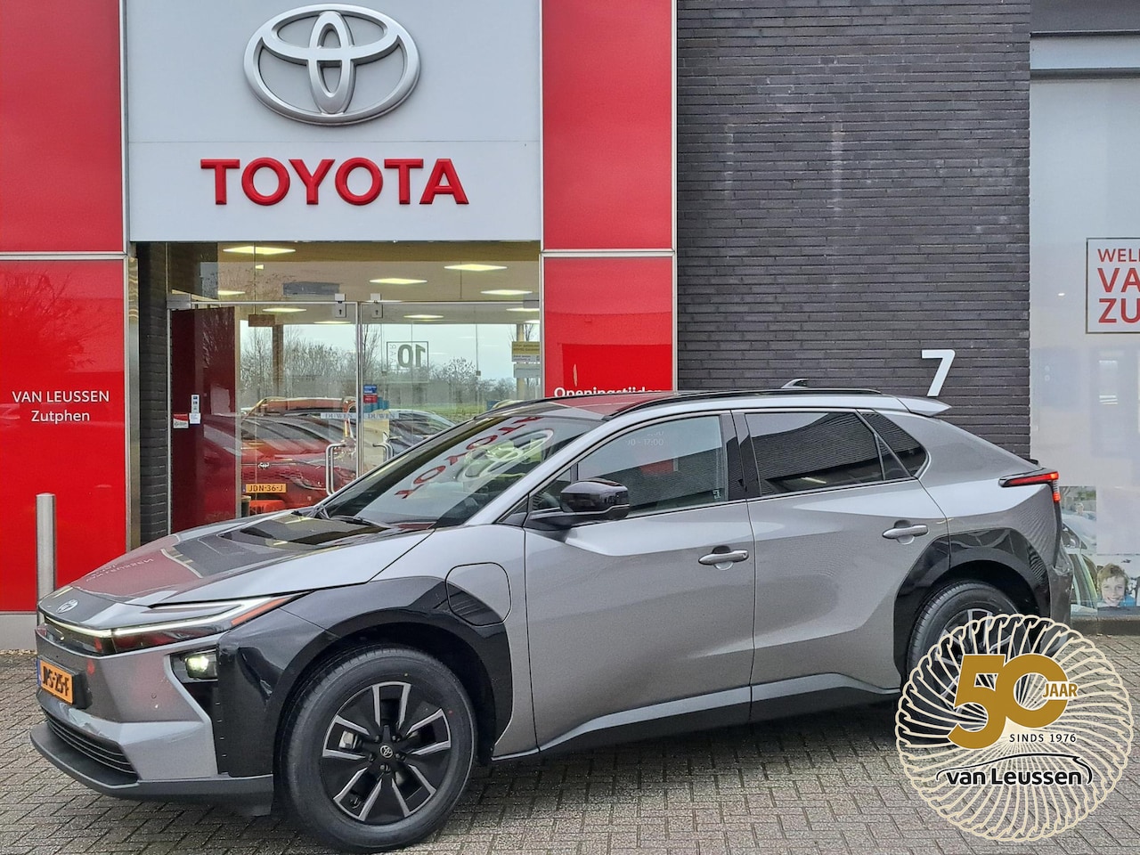 Toyota bZ4X - EXECUTIVE 73KWH MODEL 2026! STOEL/STUURWIELVERWARMING 360 CAMERA GEHEUGEN ELEK. BEST. STOE - AutoWereld.nl