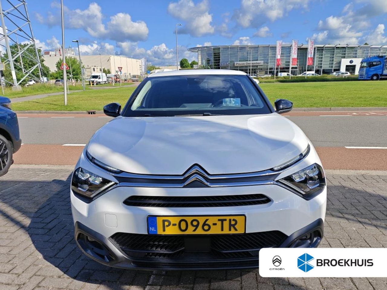 Citroën Ë-C4 - Feel Pack 50 kWh | Achterbank in delen neerklapbaar | Achteropkomend verkeer waarschuwing - AutoWereld.nl