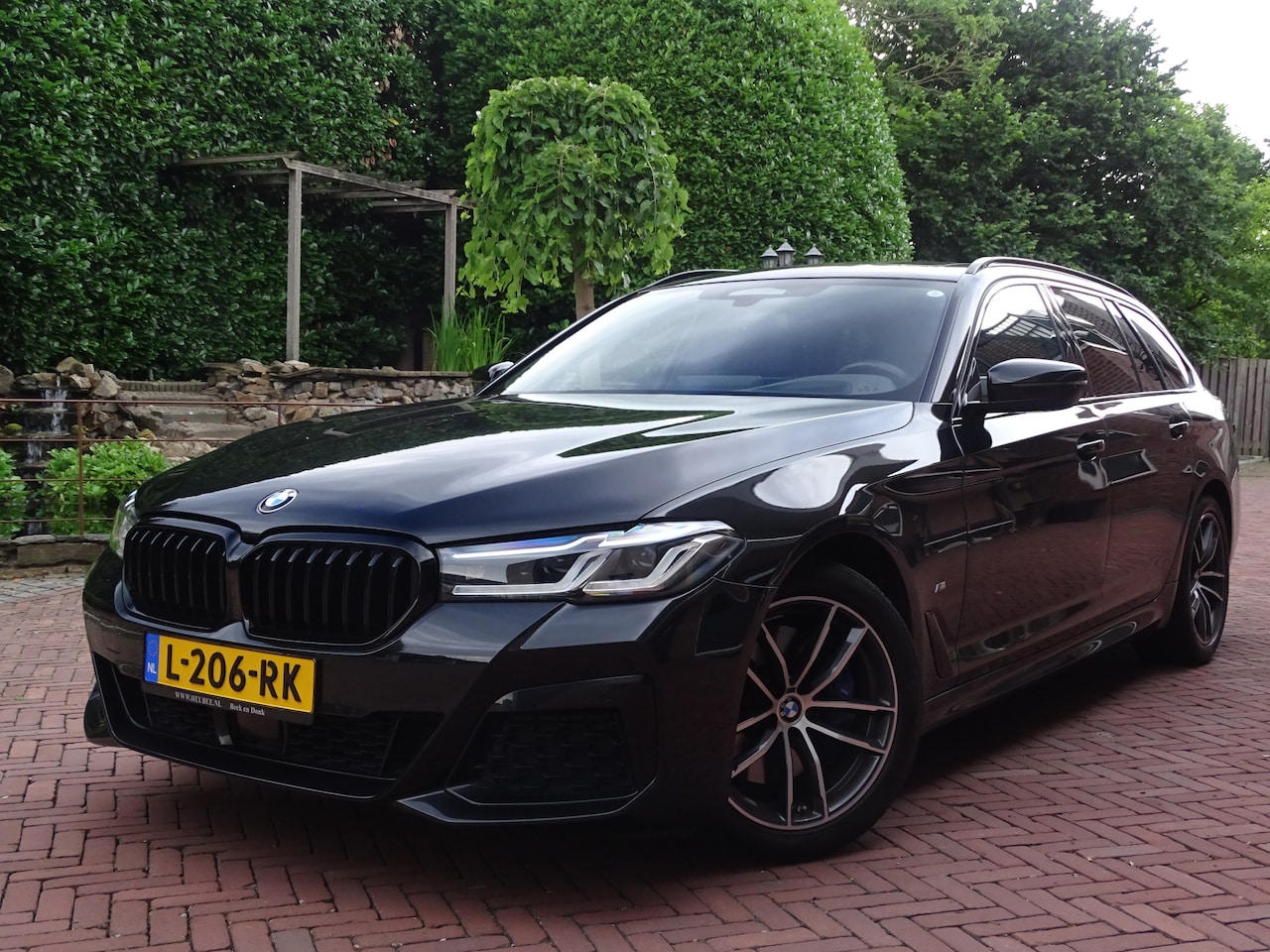 BMW 5-serie Touring - 530i xDrive M-sport High EXE FULL OPTIONS - AutoWereld.nl