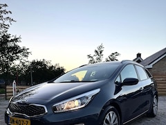 Kia Cee'd Sportswagon - 1.0 T-GDi Design Edition Kia cee'd Sportswagon BWJ 2018 1.0 T-GDi 120 PK Design Edition 1STE EIG | TREKHAAK | CAMER