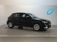 Audi A1 citycarver - 25 TFSI epic Parkeersensoren Climate Control Navigatie Cruise Control