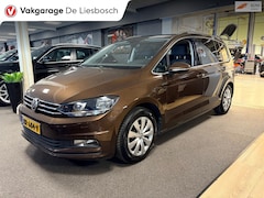 Volkswagen Touran - 1.4 TSI Highline 7p/navi/stoelverw/media /clima/boeken/trekhaak