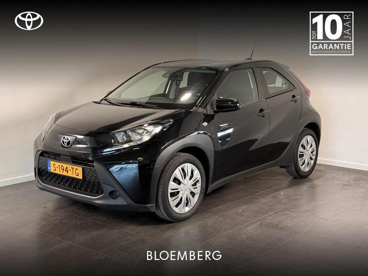 Toyota Aygo X - 1.0 VVT-i MT Play | Apple CarPlay | Achteruitrijcamera | - AutoWereld.nl