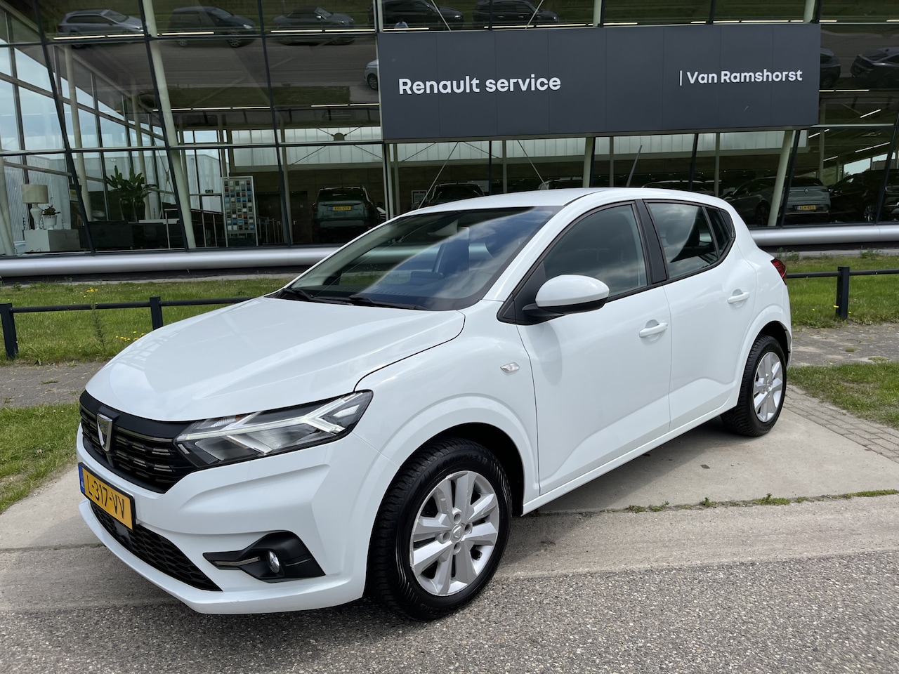 Dacia Sandero - 1.0 TCe 90 Comfort 1.0 TCe 90 Comfort - AutoWereld.nl