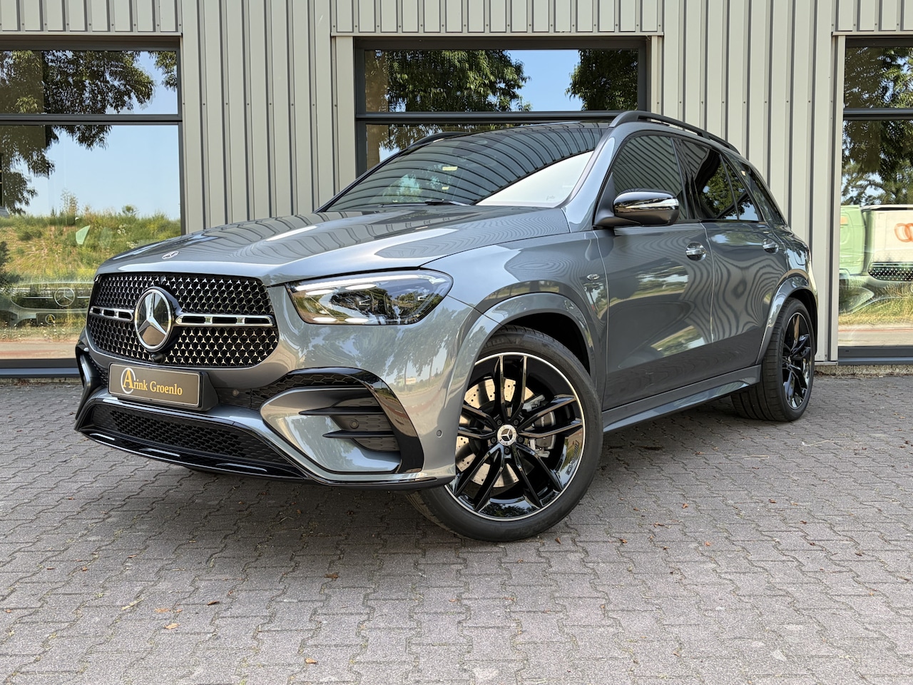 Mercedes-Benz GLE-Klasse - 400 e 4MATIC AMG Line Panoramadak, Trekhaak, Rijassistentiepakket - AutoWereld.nl