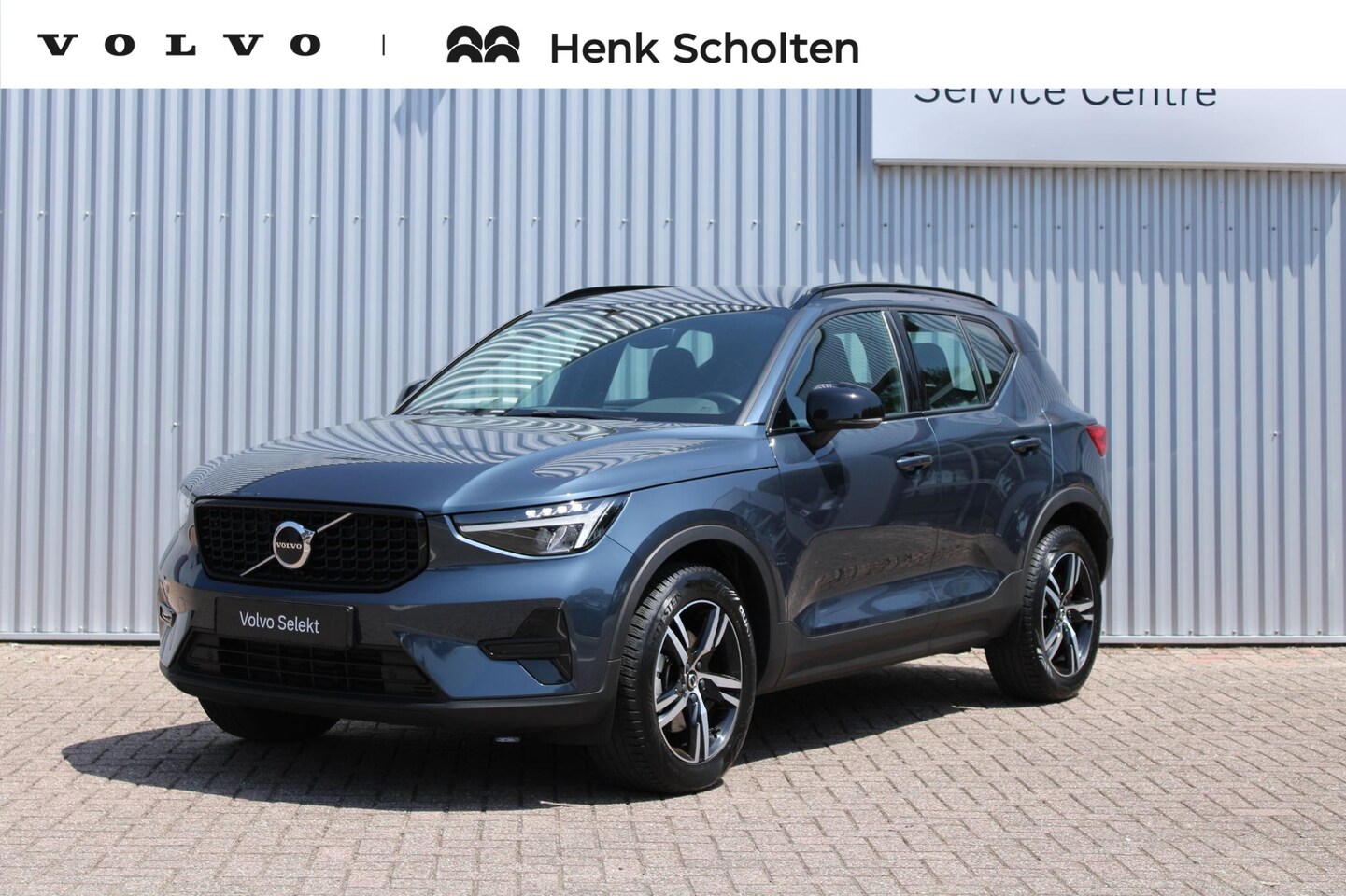 Volvo XC40 - 2.0 B4 Plus Dark | Google Services | Achteruitrijcamera | Harman/Kardon audio | Bestuurder - AutoWereld.nl