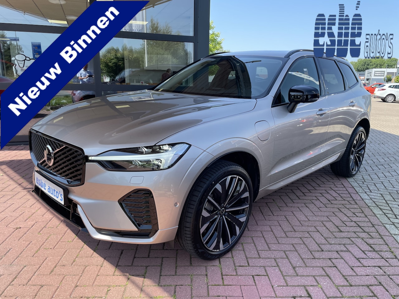 Volvo XC60 - 2.0 T6 Plug-in hybrid AWD Ultra Dark Luchtvering Bowers en Wilkins Audio Nappa Leder Massa - AutoWereld.nl