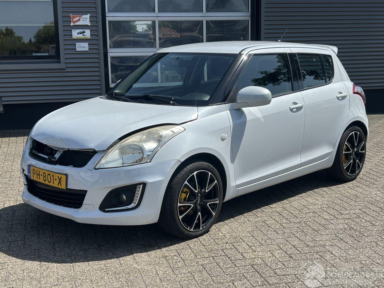 Suzuki Swift - 1.2 Comfort AESSS - AutoWereld.nl