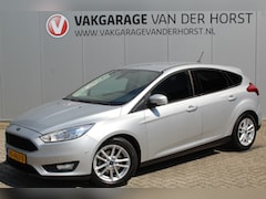 Ford Focus - 1.0-125pk Titanium. Uiterst nette Focus, slechts 54.000km Autm. airco dual, trekhaak, crui