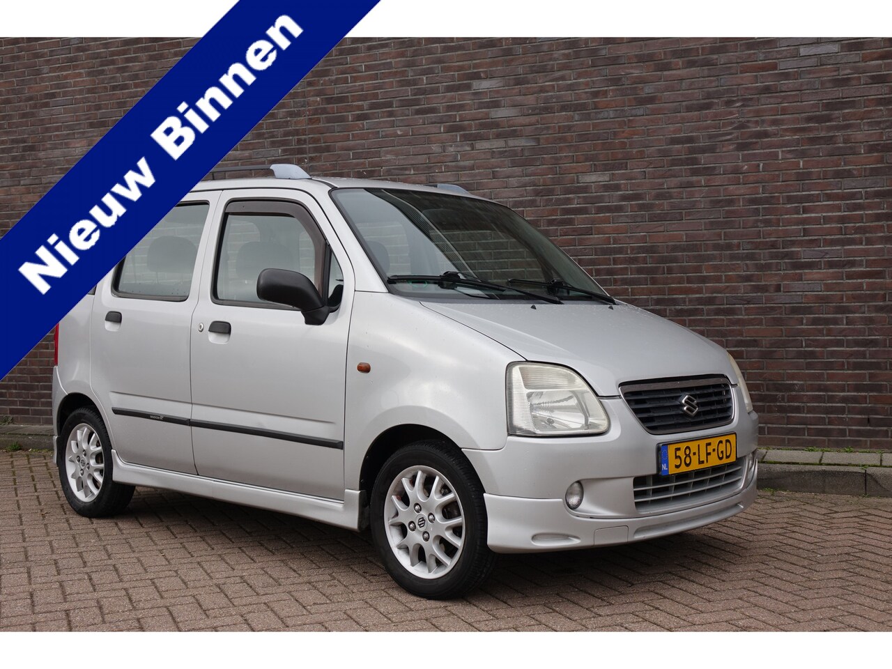 Suzuki Wagon R+ - 1.3 Special 1.3 Special - AutoWereld.nl