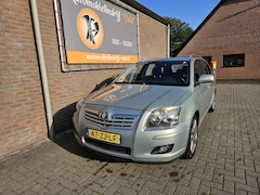 Toyota Avensis Wagon - 2.0 VVTi Luna Business