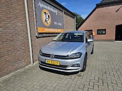 Volkswagen Polo - 1.0 MPI Comfortline Business