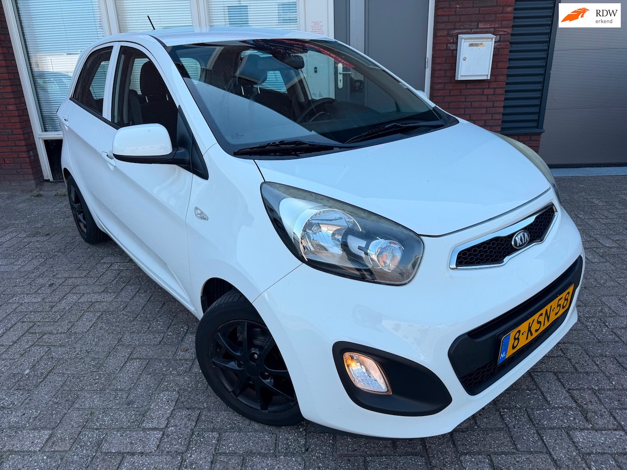 Kia Picanto - 1.0 CVVT ISG Comfort Pack / Airco / 5DRS / LM / NAP - AutoWereld.nl