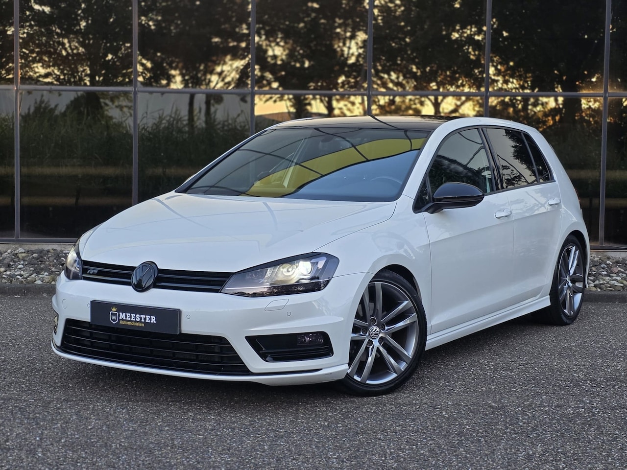 Volkswagen Golf - 1.4 TSI |3x R-line |Xenon|Stoelverw - AutoWereld.nl