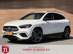 Mercedes-Benz GLA-Klasse - 250 e Business Solution AMG Black Optiek / Sfeerverlichting / Stoelverwarming / Camera