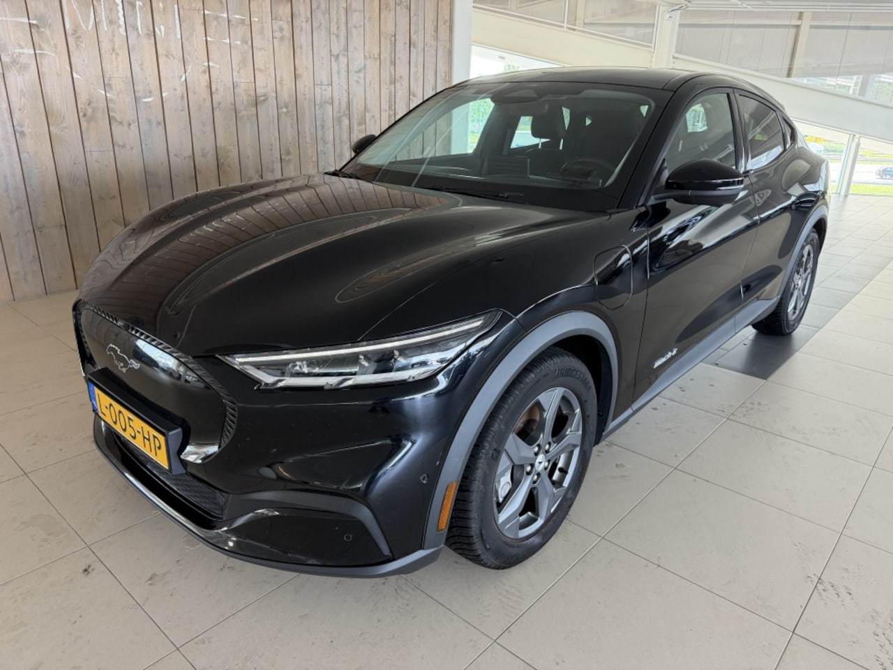 Ford Mustang Mach-E - RWD 75 kWh SOH 93,5% - AutoWereld.nl