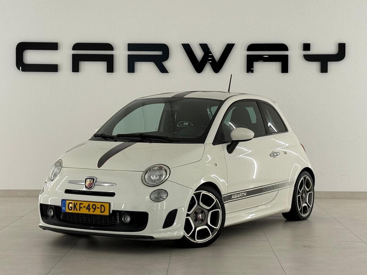 Abarth 500 - 1.4 T-Jet Elaborabile LED Digitaal dashboard - AutoWereld.nl