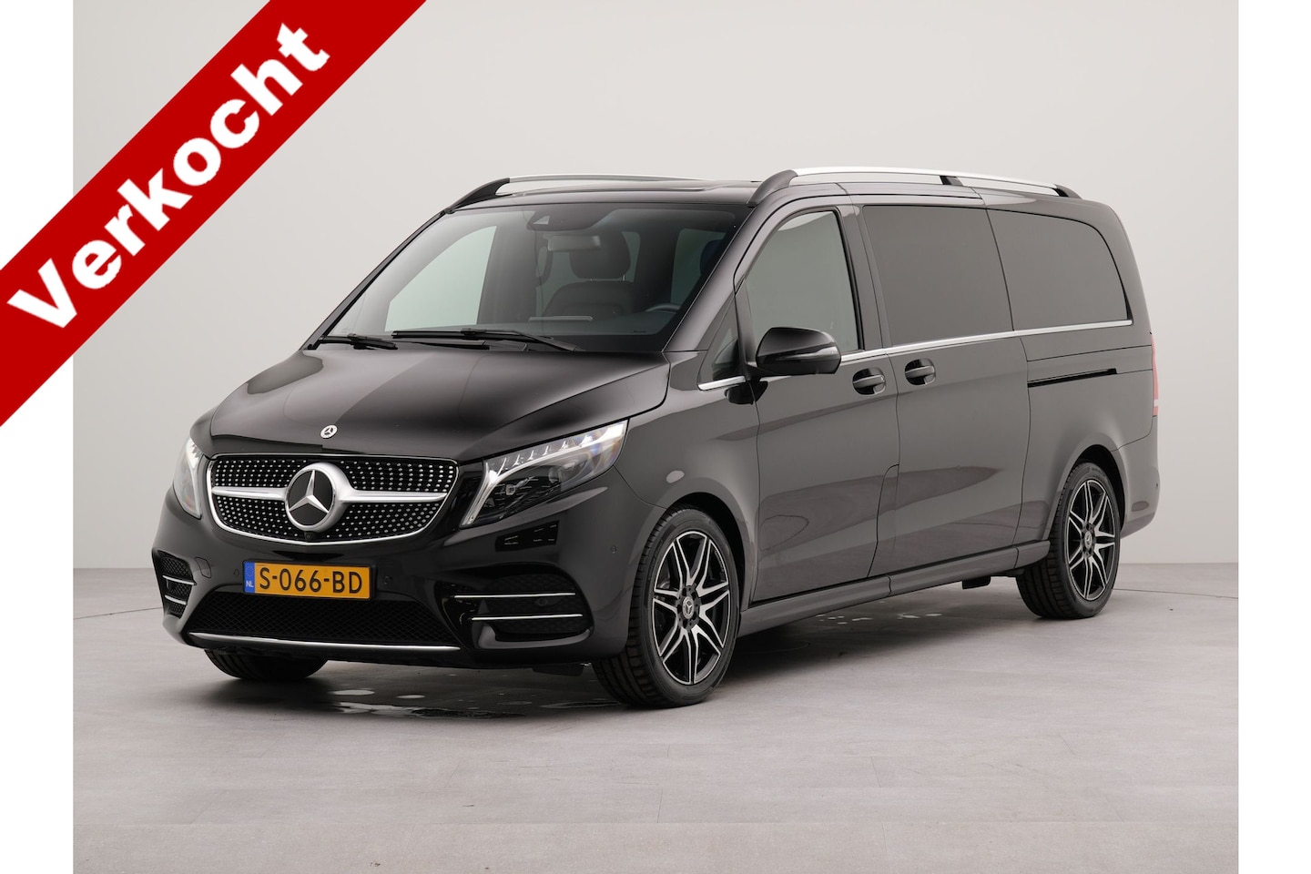 Mercedes-Benz V-klasse - 300d Extra Lang Avantgarde Edition | | 360 Camera | Navigatie | Appconnect Electr.bedienb - AutoWereld.nl