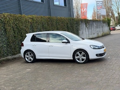 Volkswagen Golf - 1.4 TSI Highline