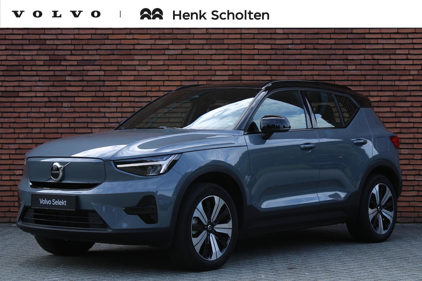 Volvo XC40 - Recharge Core 70 kWh | Stoel-/ stuurwielverwarming | All-season banden | Achteruitrijcamer - AutoWereld.nl
