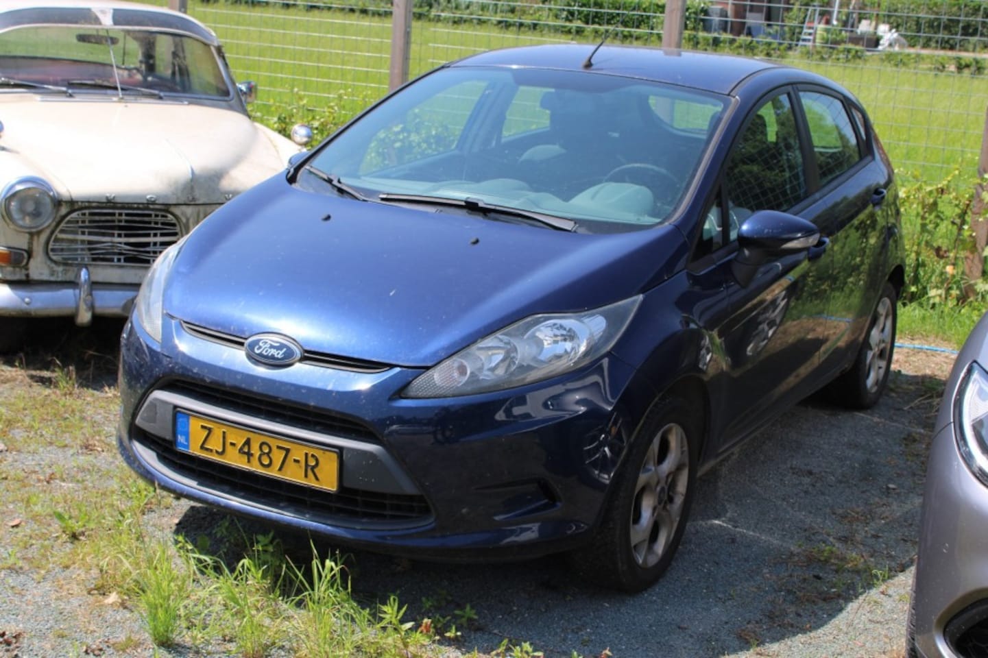 Ford Fiesta - 1.25 82pk Trend 5-deurs airco/lm velgen/trekhaak handelsprijs - AutoWereld.nl