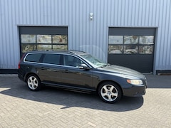Volvo V70 - 2.4 D5 Automaat Vakantie klaar