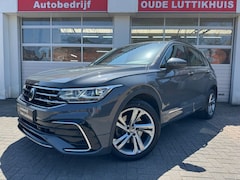 Volkswagen Tiguan - 1.4TSI eHybrid 245PK R-Line IQ-Light Virtual ACC Trekhaak Navi