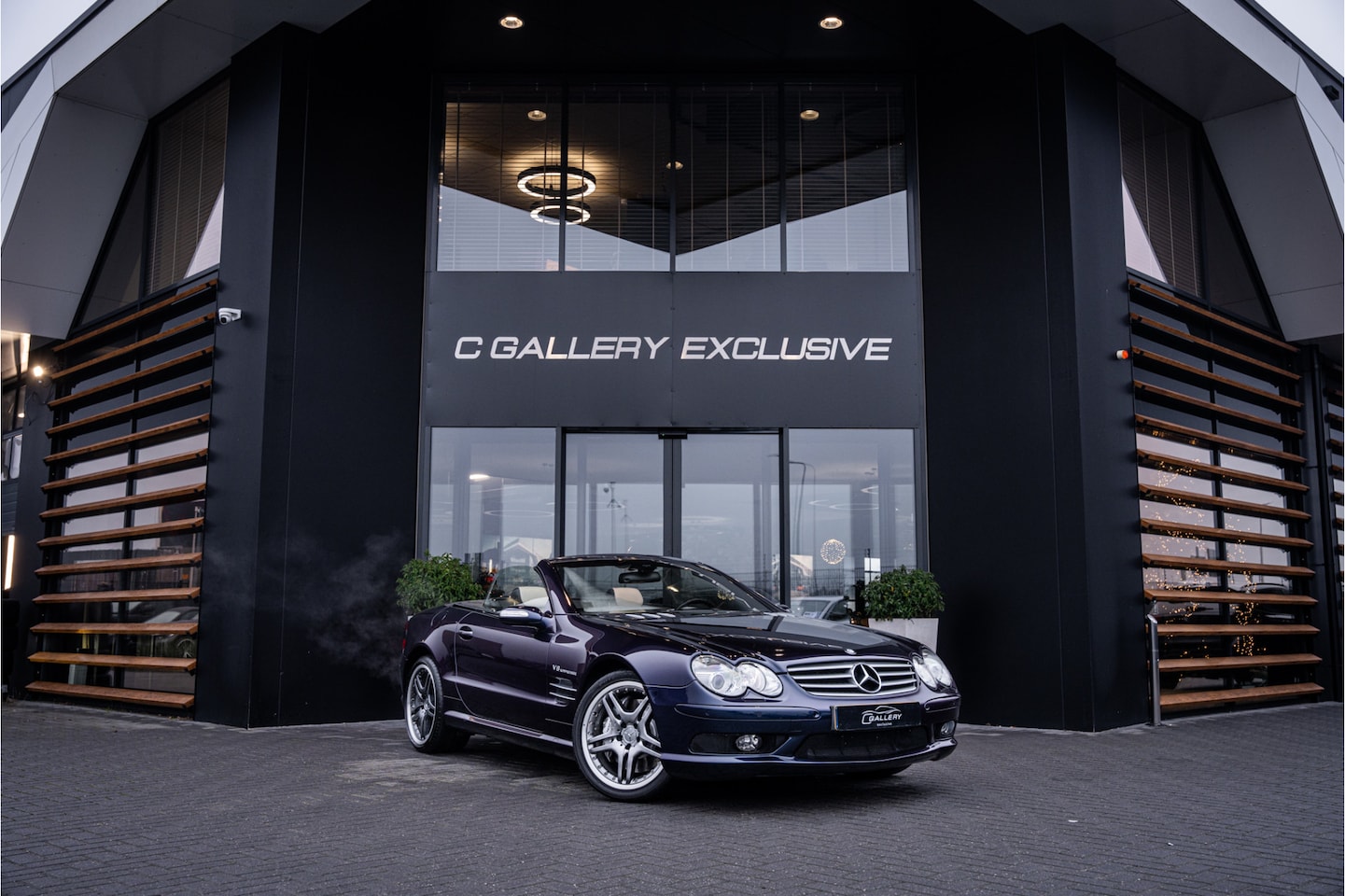 Mercedes-Benz SL-klasse Cabrio - AMG 55 - Origineel NL l Designo l Vol opties l Uniek! - AutoWereld.nl