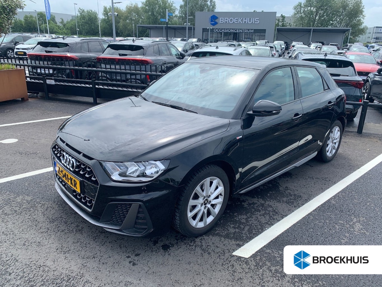 Audi A1 Sportback - 30 TFSI Advanced edition l S-Line l Stoelverwarming l Digital Dash l PDC voor en achter l - AutoWereld.nl