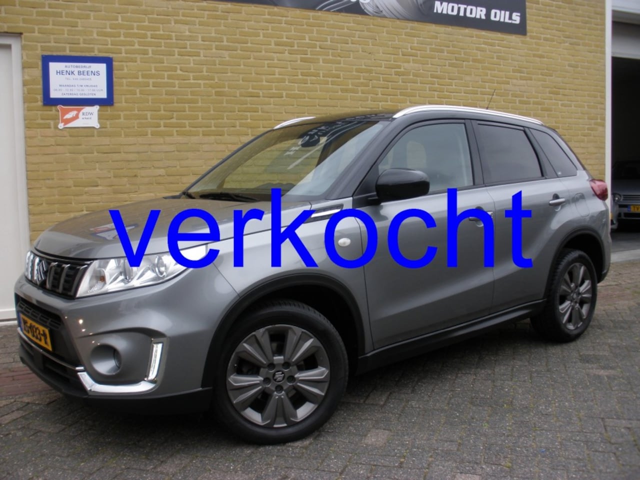 Suzuki Vitara - 1.0i Boosterjet Navi,Airco,Camera,Trekhaak org.NL! - AutoWereld.nl