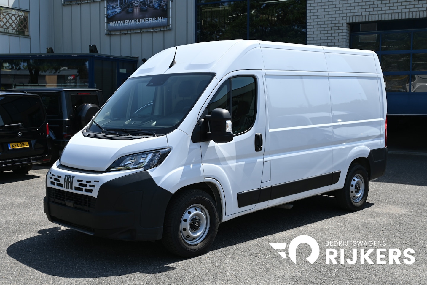 Fiat Ducato - L2H2 140 pk 3.5t Camera, 270 Graden achterdeuren - AutoWereld.nl
