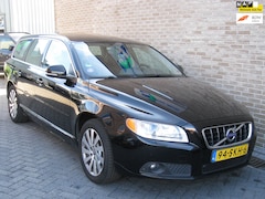 Volvo V70 - 1.6 T4 Limited Edition - trekhaak - leder
