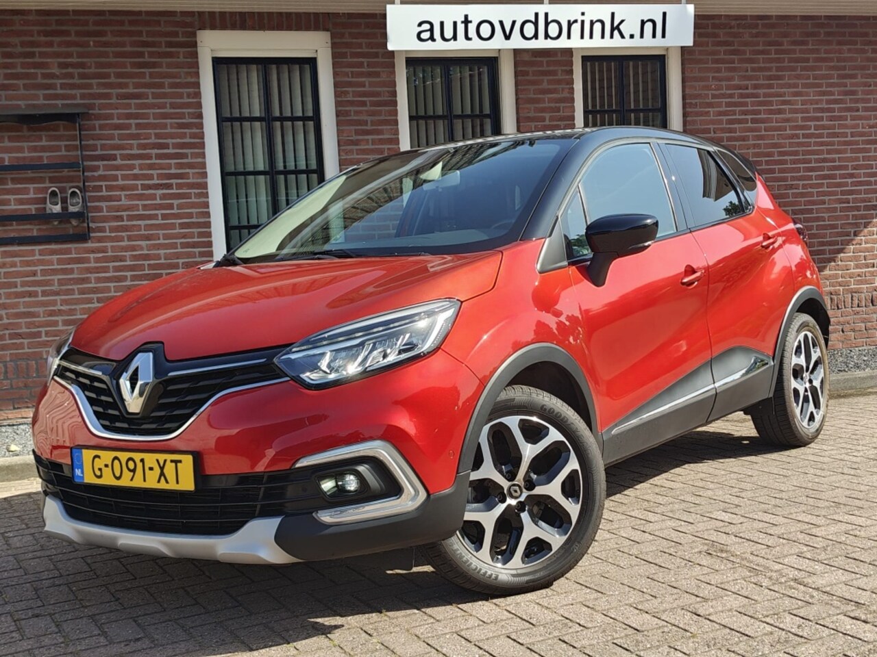 Renault Captur - 1.3 TCe Intens 1.3 TCe Intens 150PK, CAMERA / PDC / NAP - AutoWereld.nl