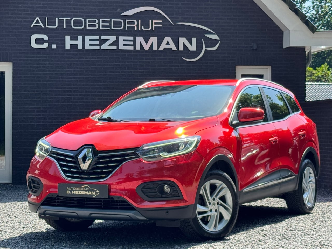 Renault Kadjar - 1.3 TCe Intens 1E EIGENAAR DEALEROH FACELIFT MODEL CAMERA KEYLESSGO FULL LED - AutoWereld.nl